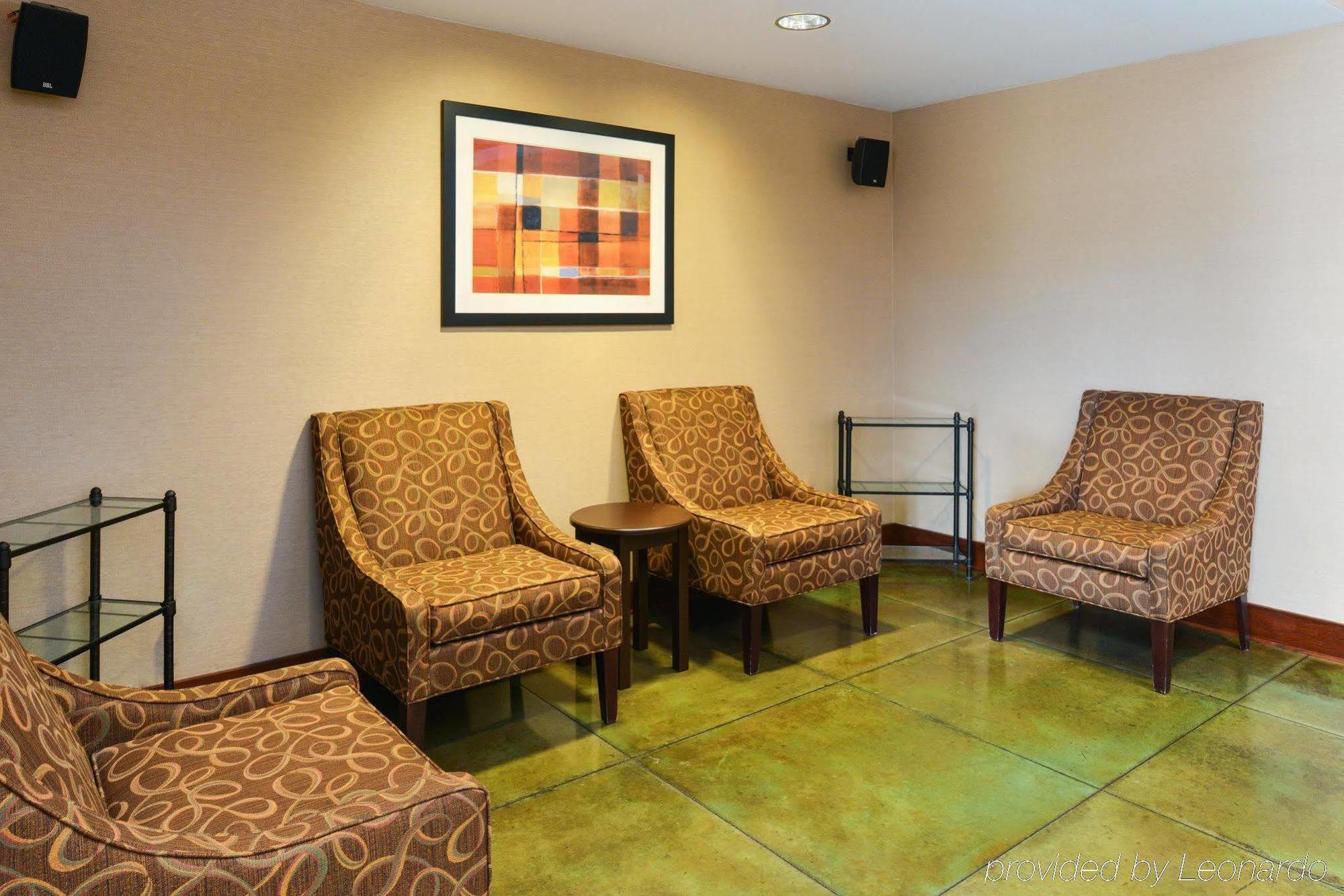 Holiday Inn Express Hotel & Suites Greenville By Ihg Exterior foto